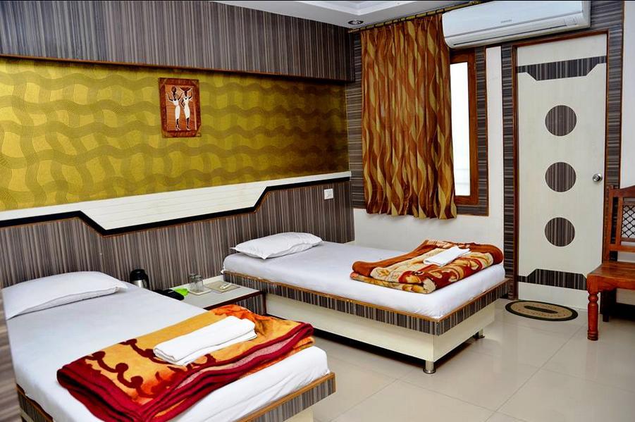 Ganpati Celebration Hotel จ๊อดปูร์ ห้อง รูปภาพ